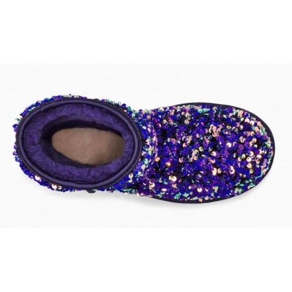 NWT UGG Classic Short Stellar Sequin Medallion - Picture 6 of 15